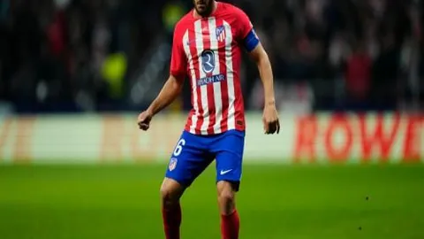 摩纳哥败给里昂，巴黎圣日耳曼夺冠前景光明